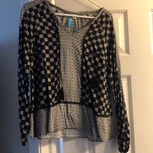 Black and white boho top, worn once